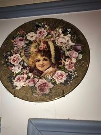 COLLECTIBLE / DECORATIVE PLATES