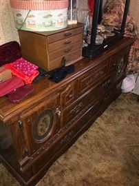 WOODEN DRESSER