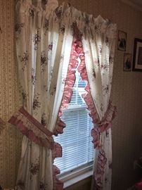 RUFFLE CURTAINS