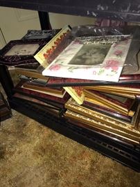 TONS OF PICTURE FRAMES