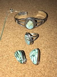 NAVAJO TURQUOISE JEWELRY