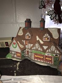 CHRISTMAS VILLAGE HOUSES