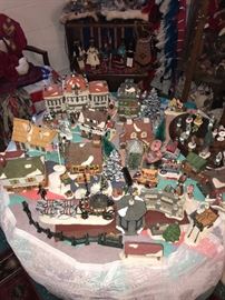 CHRISTMAS VILLAGE HOUSES
