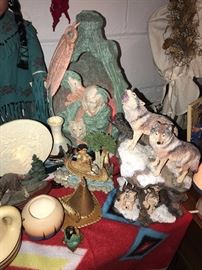 NATIVE AMERICAN FIGURINES