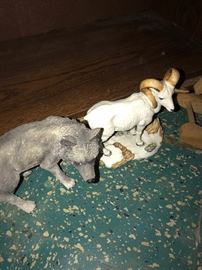 NATIVE AMERICANFIGURINES