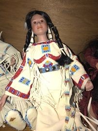 NATIVE AMERICAN DOLLS