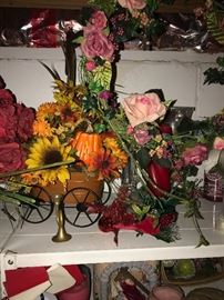 FALL / AUTUMN DECORATIONS