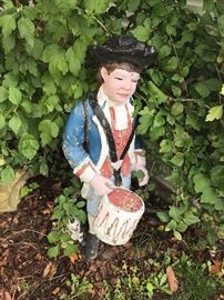 YARD DECORATION / YARD STATUES / GARDEN ACCENTS