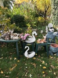 YARD DECORATION / YARD STATUES / GARDEN ACCENTS
