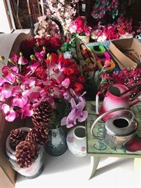 FAUX FLOWERS / SILK FLOWERS