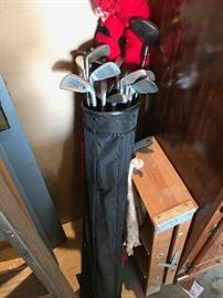 VINTAGE GOLF CLUBS