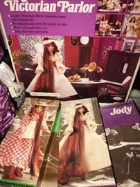 VINTAGE BNIB JODY DOLLS / VICTORIAN PARLOR AND GENERAL STORE