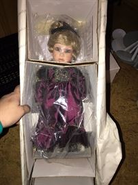 HUGE COLLECTION OF DOLLS