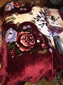 BLANKETS AND COMFORTERS