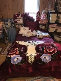 FULL SIZE WOODEN BED WITH MATTRESS