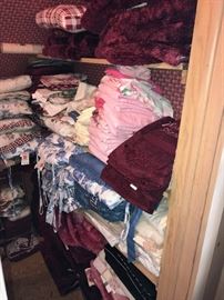 BRAND NEW LINENS, BEDDING, TOWELS, BATH RUGS, SEAT CUSHIONS AND MORE