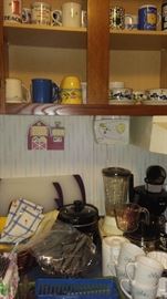 small electric kitchen appliances, kitchen items