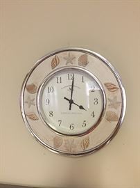 Kitchen/ Bathroom Battery Operated Wall Clock