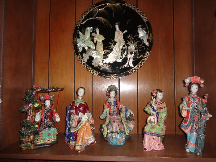 Selection of beautifully detailed Chinese ladies.