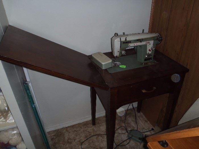 newhome cabinet sewing machine