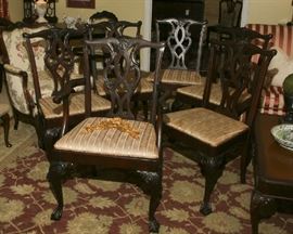 6 MAHOGANY DINING CHAIRS IN GOOD CONDITION