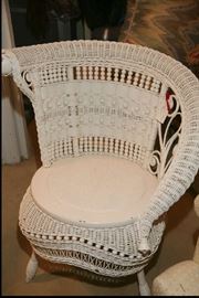 VICTORIAN WICKER PHOTOGRAPHER'S CHAIR