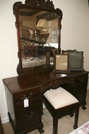 MAHOGANY DRESSING TABLE, MIRROR AND STOOL
