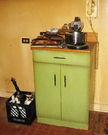 lovely avocado color kitchen cabinet