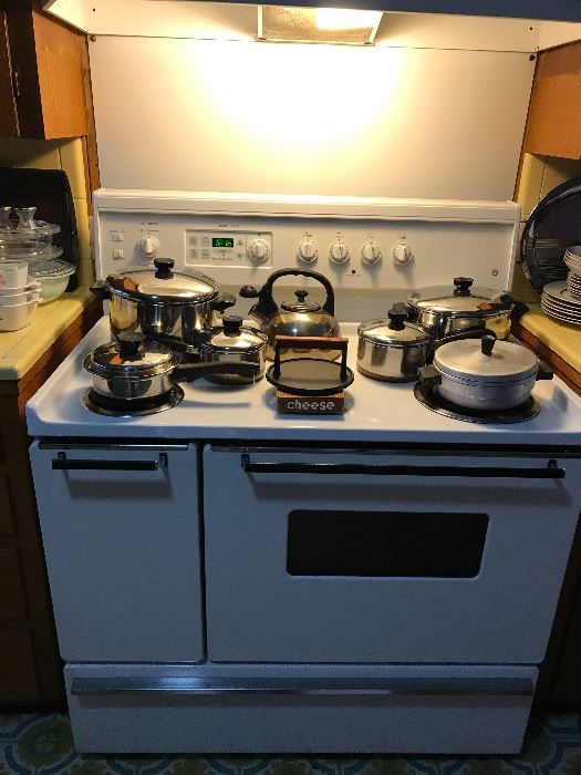 Awesome pots and pans....AND the stove is for sale!! 