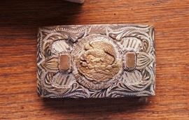 Belt buckle