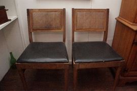 Broyhill dining chairs