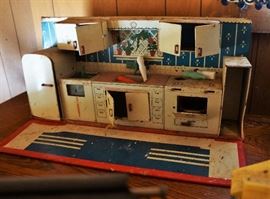 Metal toy kitchen