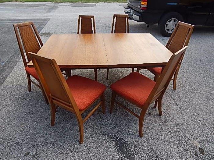 Danish Modern Style Table & 6 Chairs