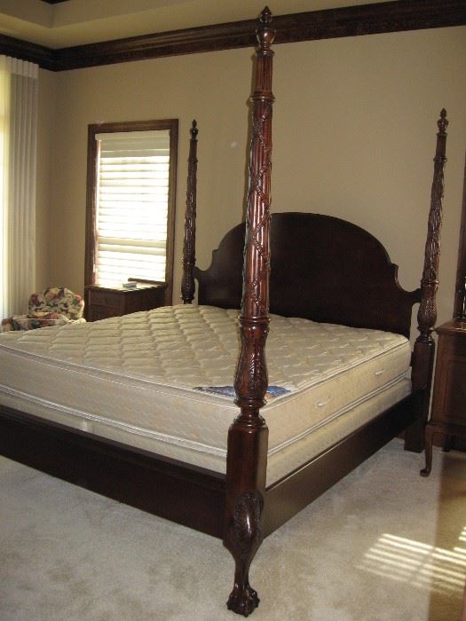Elegant Hand Carved 4 Poster Claw Footed King Sized Bed with Serta Mattress and Box Springs