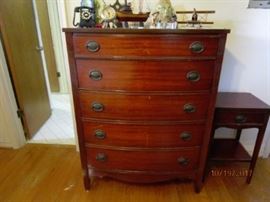CHERRY CHEST OF DRAWERS