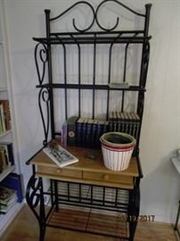 BAKERS RACK
