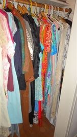 Vintage Women's Clothing 