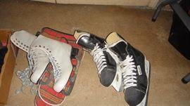 Ice skates, many pairs 