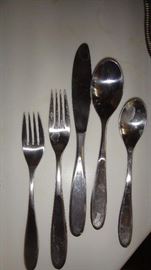 Splendid 18/8 Danish flatware set 
