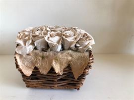 Dried flower arrangement