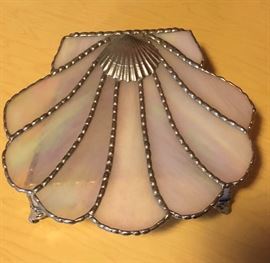 Scallop shell jewelry box