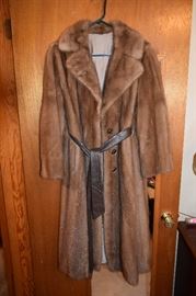 Full Length Mink Coat Approximate Size 10 - 14. Excellent Condition