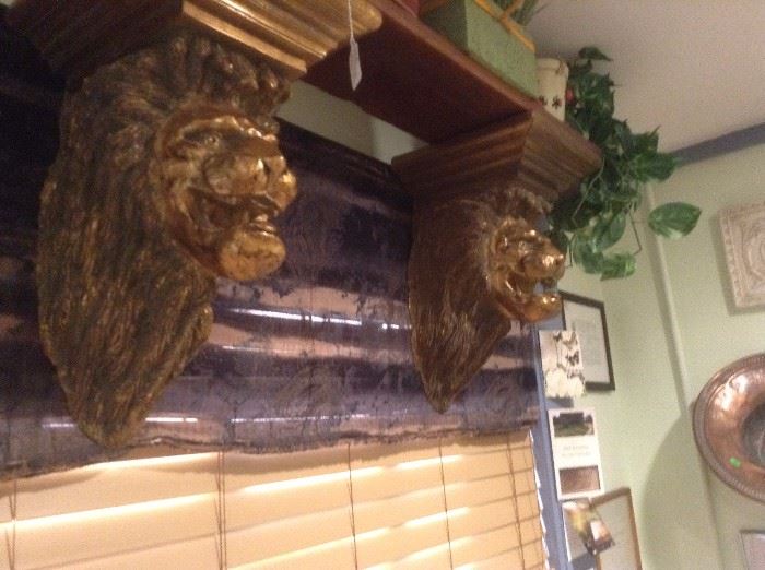 Lion Wood Sculpted Heads 