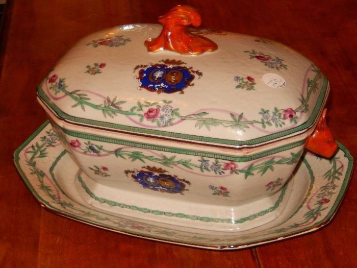 Outstanding Chinese export armorial tureen w/ underplate
