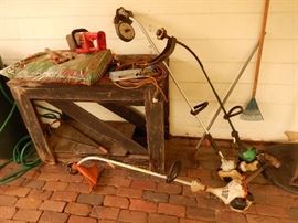 Outdoor yard tools