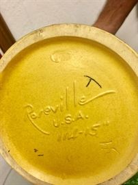 Roseville marking on bottom of Vase 