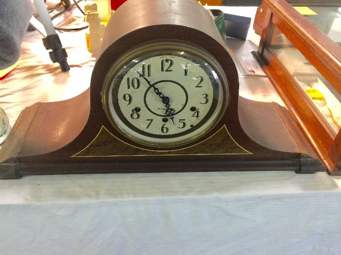 Working Antique Mantle clock 