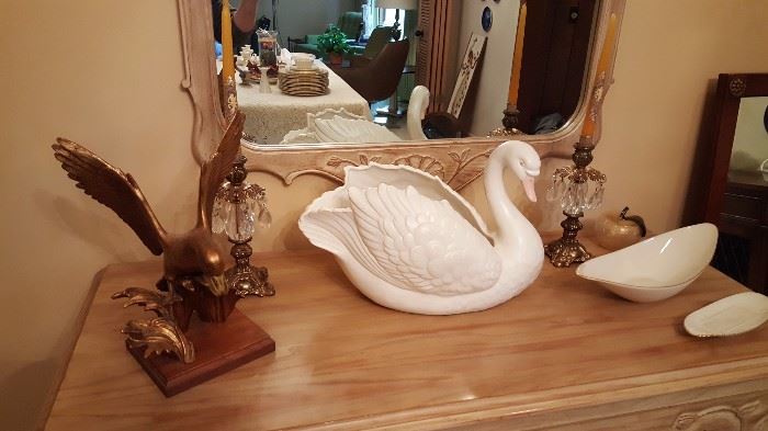 Large Fitz & Floyd swan
