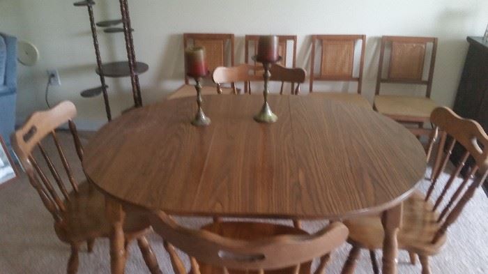 SMALL DINETTE TABLE AND FOUR CHAIRS