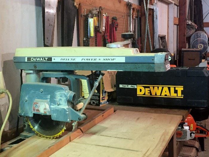 DeWalt 10'' radial arm saw  -   